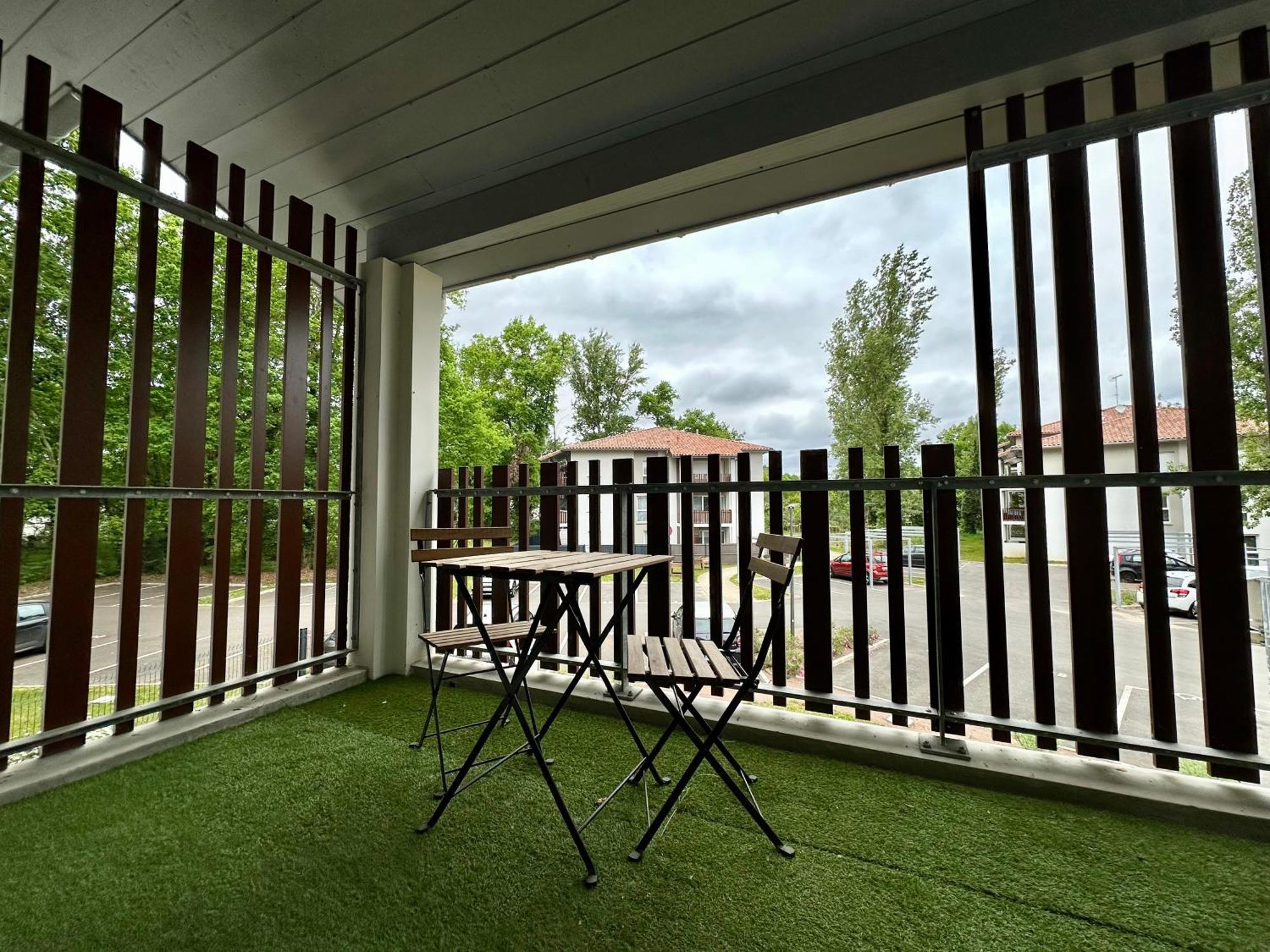 L'Emeraude - Proche Hopital - Parking - Clim - Fibre - Terrasse Mont-de-Marsan Exterior foto